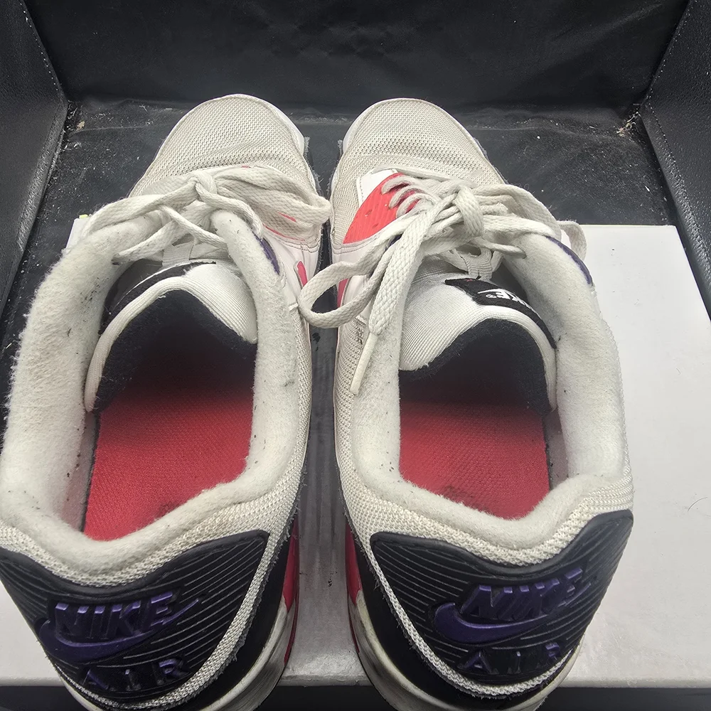 Nike White and‎ Red Sneakers